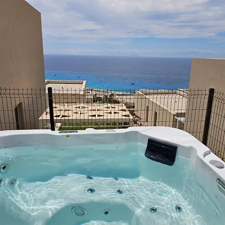 Apartment Jacuzzi 157-d Gc Palase